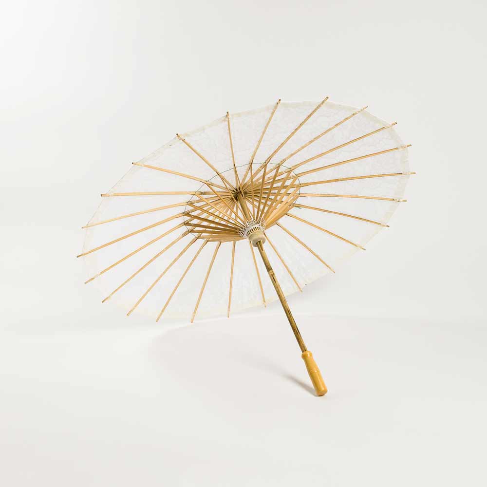28&quot; White Lace Cotton Fabric Bamboo Parasol Umbrella - Luna Bazaar | Boho &amp; Vintage Style Decor