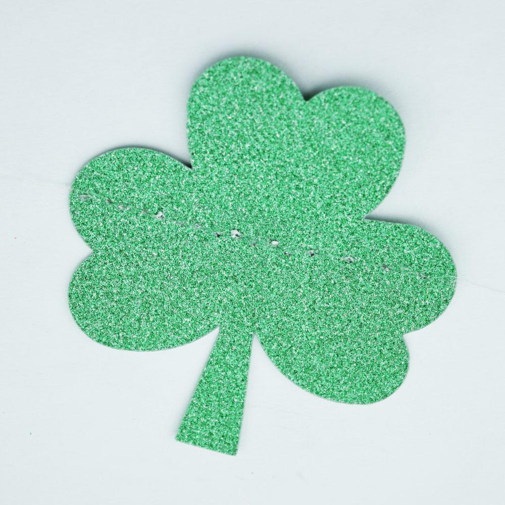 CLOSEOUT St. Patrick&#39;s Day Glitter Gold and Green Shamrock Garland Banner (9.5FT) - Luna Bazaar | Boho &amp; Vintage Style Decor